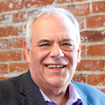 headshot profile photo of Cliff Vallier